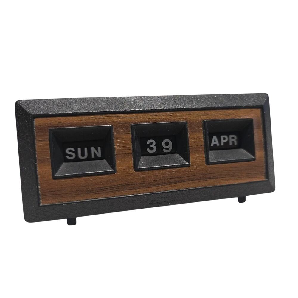 Vtg Retro Perpetual Calendar Desk Faux Wood Brown MCM 7717